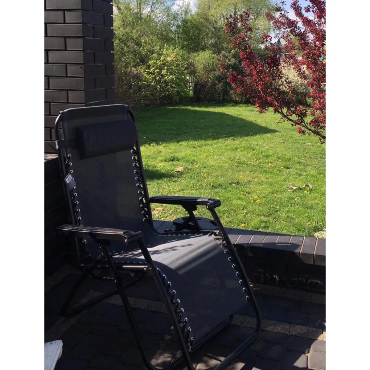 Jakub Novotný - Vynikající relaxační lehátko, skvělé kvality a navíc k němu patří i stolek! Doporučuji!