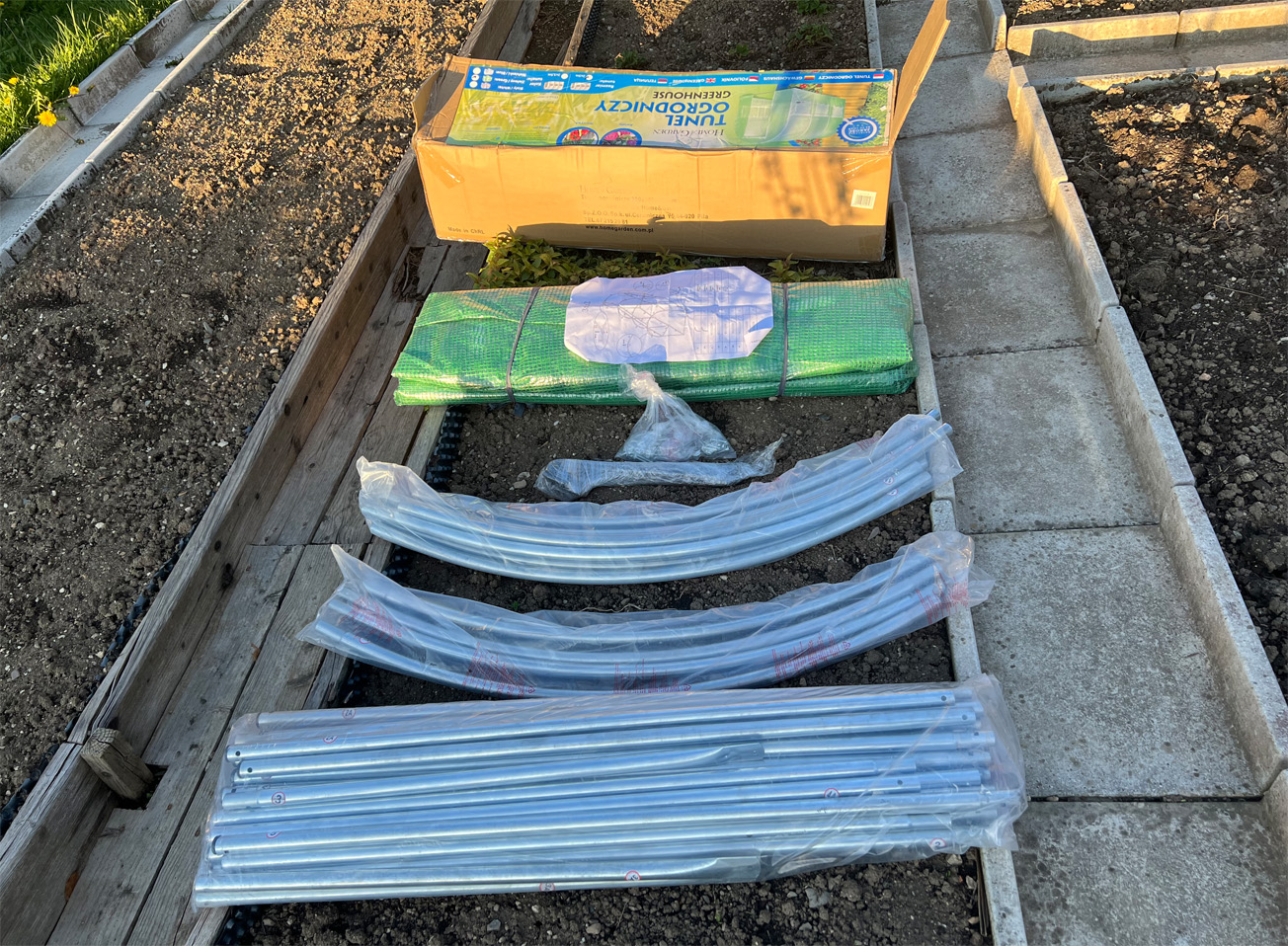 Milan Hruška - Pokud se rozhodujete pro skleník, tento obchod vám opravdu doporučuji, nebudete litovat.