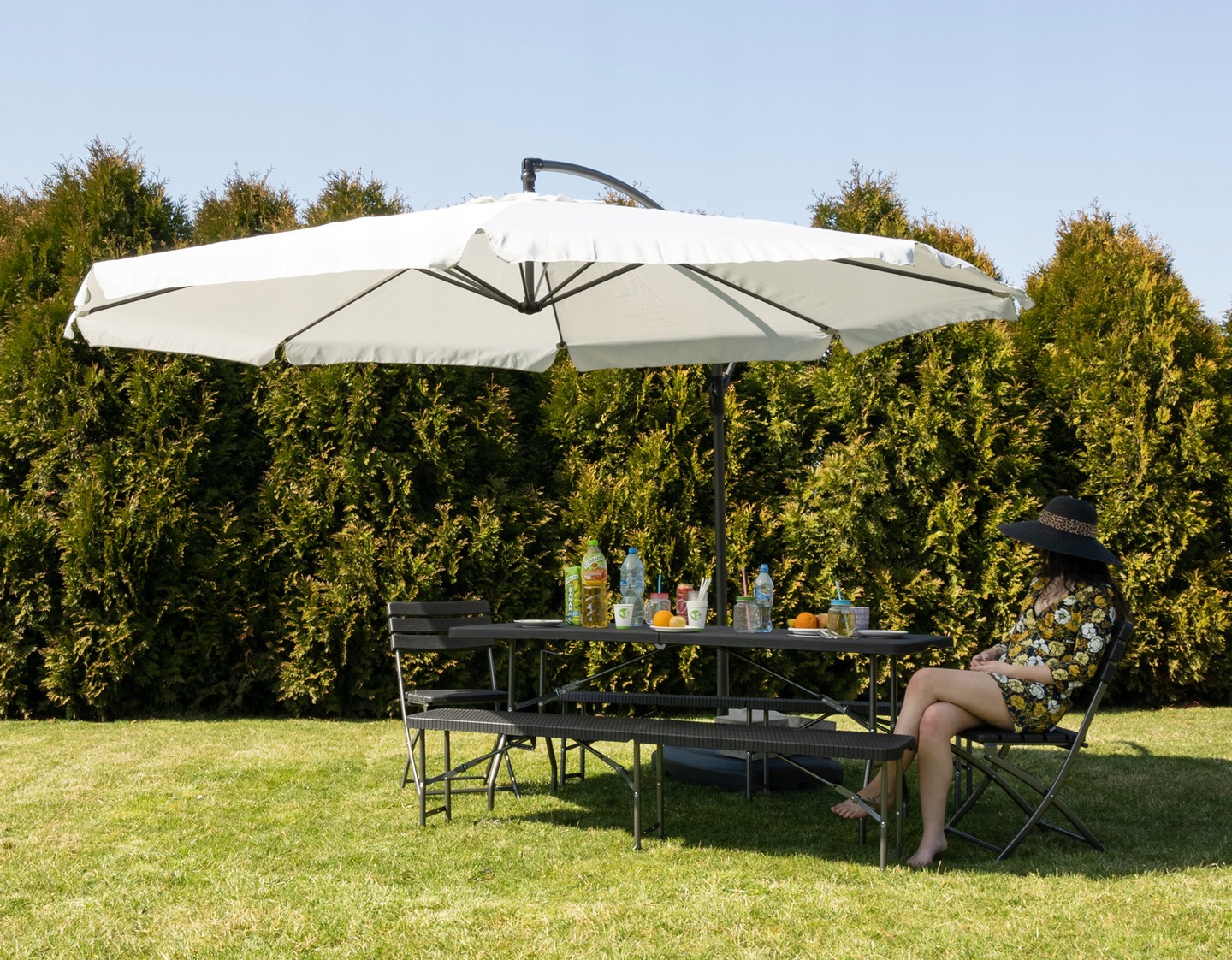 Tomáš Blažek - Kvalitní slunečník, dobrá cena, rychlé dodání. Doporučuji!